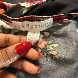 Eye Candy Gray Floral Top